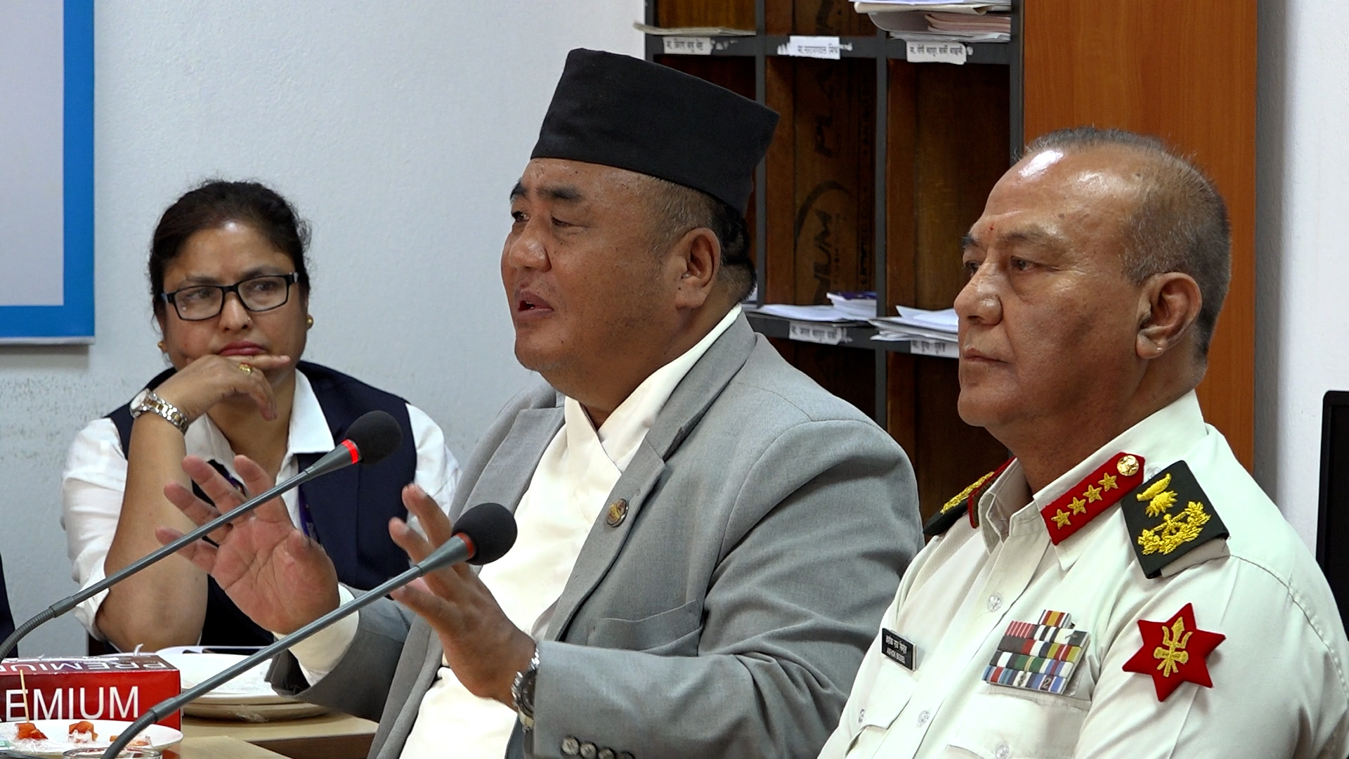 फास्ट ट्रयाकको काम ०८३ सालसम्म सक्न कठिन : रक्षामन्त्री