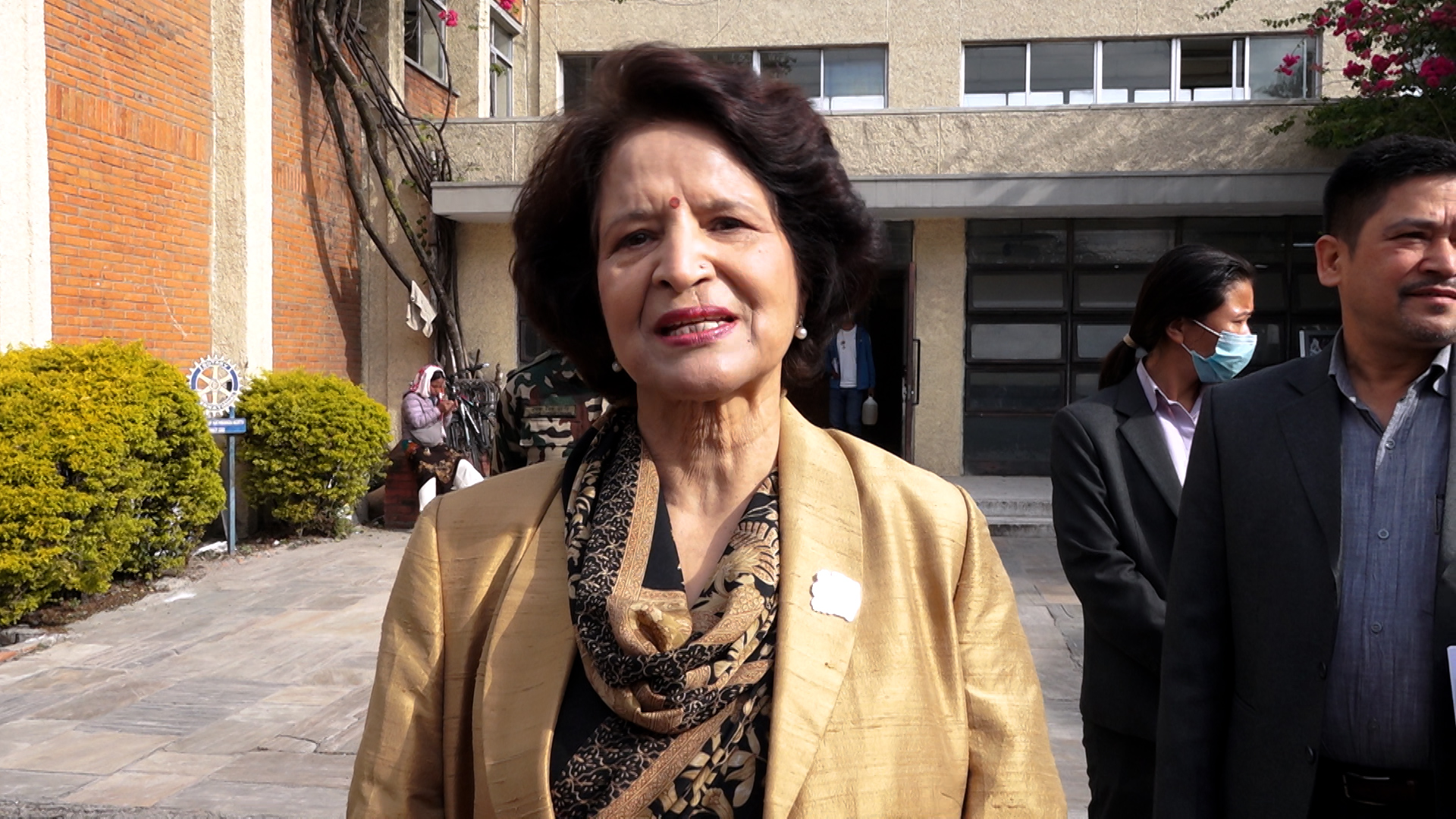 जेनजी आन्दोलनका घाइतेको स्वास्थ्य अवस्था बुझ्न शिक्षण अस्पताल पुगिन स्वास्थ्य मन्त्री शर्मा