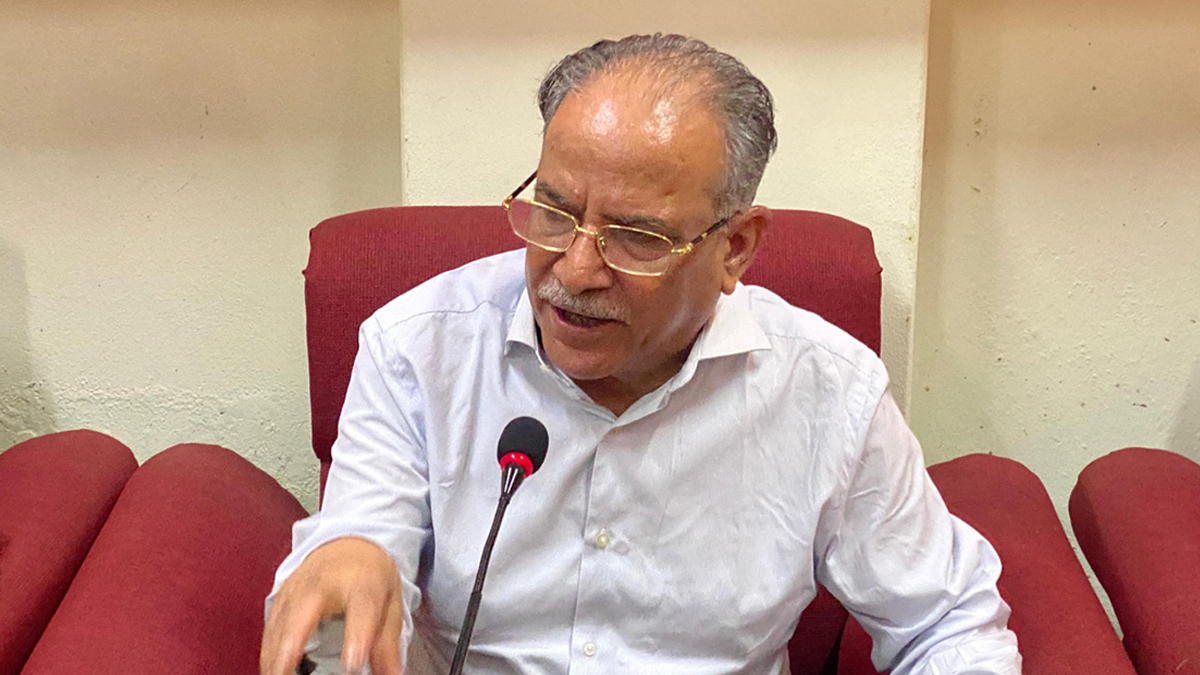 दुई तिहाइ बहुमतको घमण्ड नदेखाउन सरकारलाई अध्यक्ष दाहालको चेतावनी