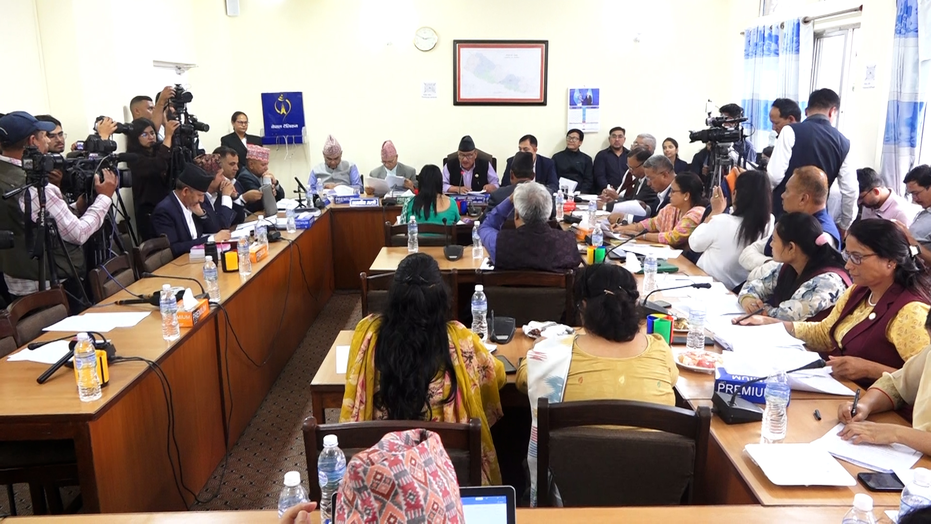 समितिद्वारा शिक्षकको बढुवाका शर्तसहितको प्रस्ताव पारित 