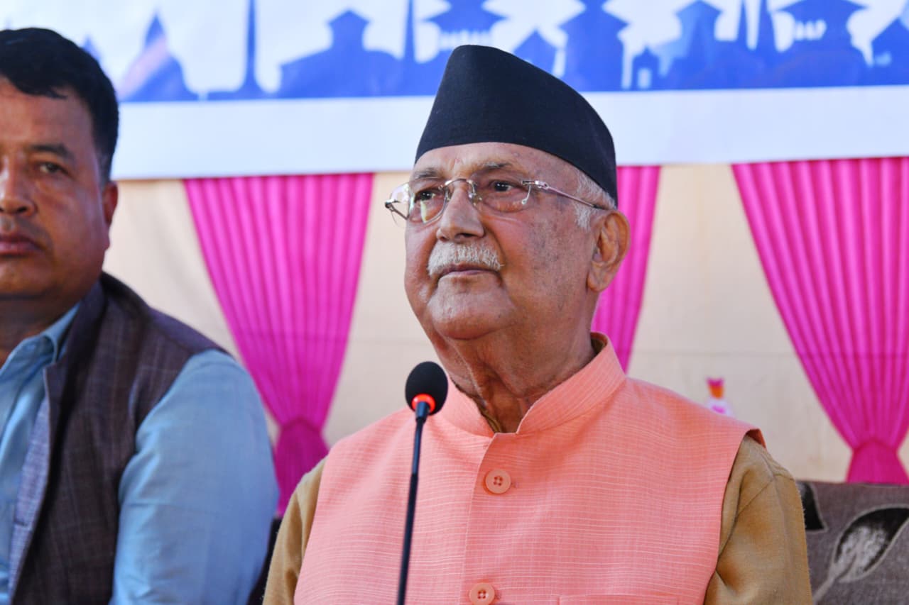 ओलीको प्रश्न– ‘हाहु’ गरेको सरकारलाई देश जिम्मा लगाएर हामी विदेश भाग्छौं?