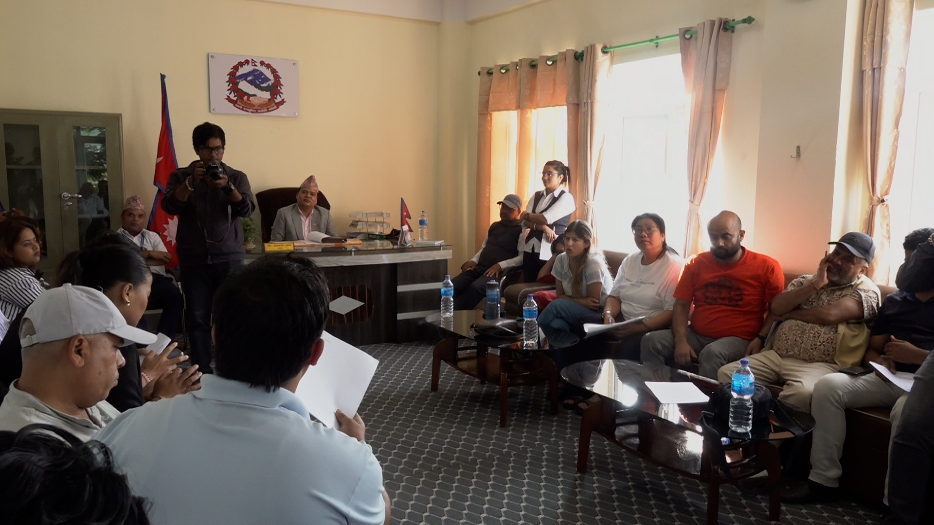 लयमा फर्कियो श्रम मन्त्रालय, भवन जलेपनि सेवा नरोक्ने उद्घोष