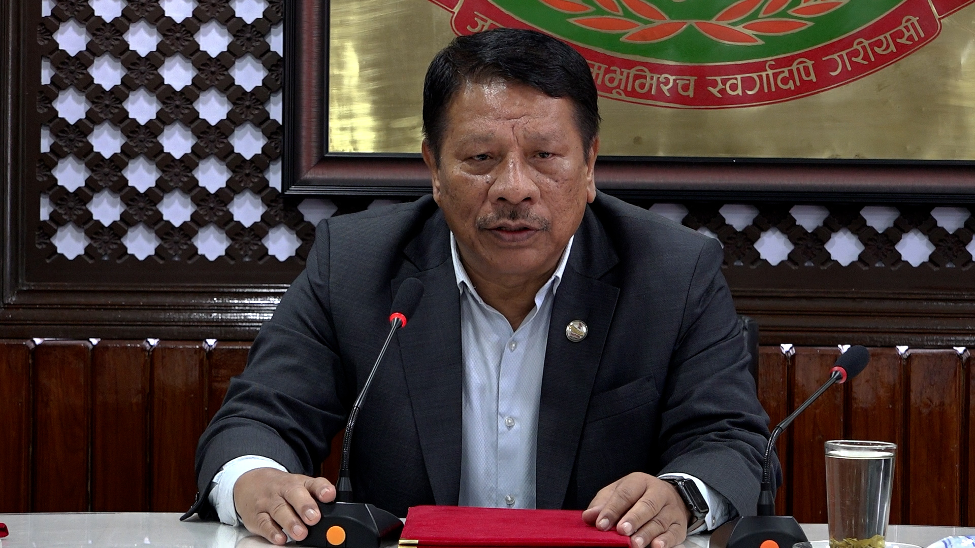 मन्त्रालयहरुमा अनावश्यक रुपमा ढिलासुस्ती बढ्न थाल्यो : मन्त्री सिंह