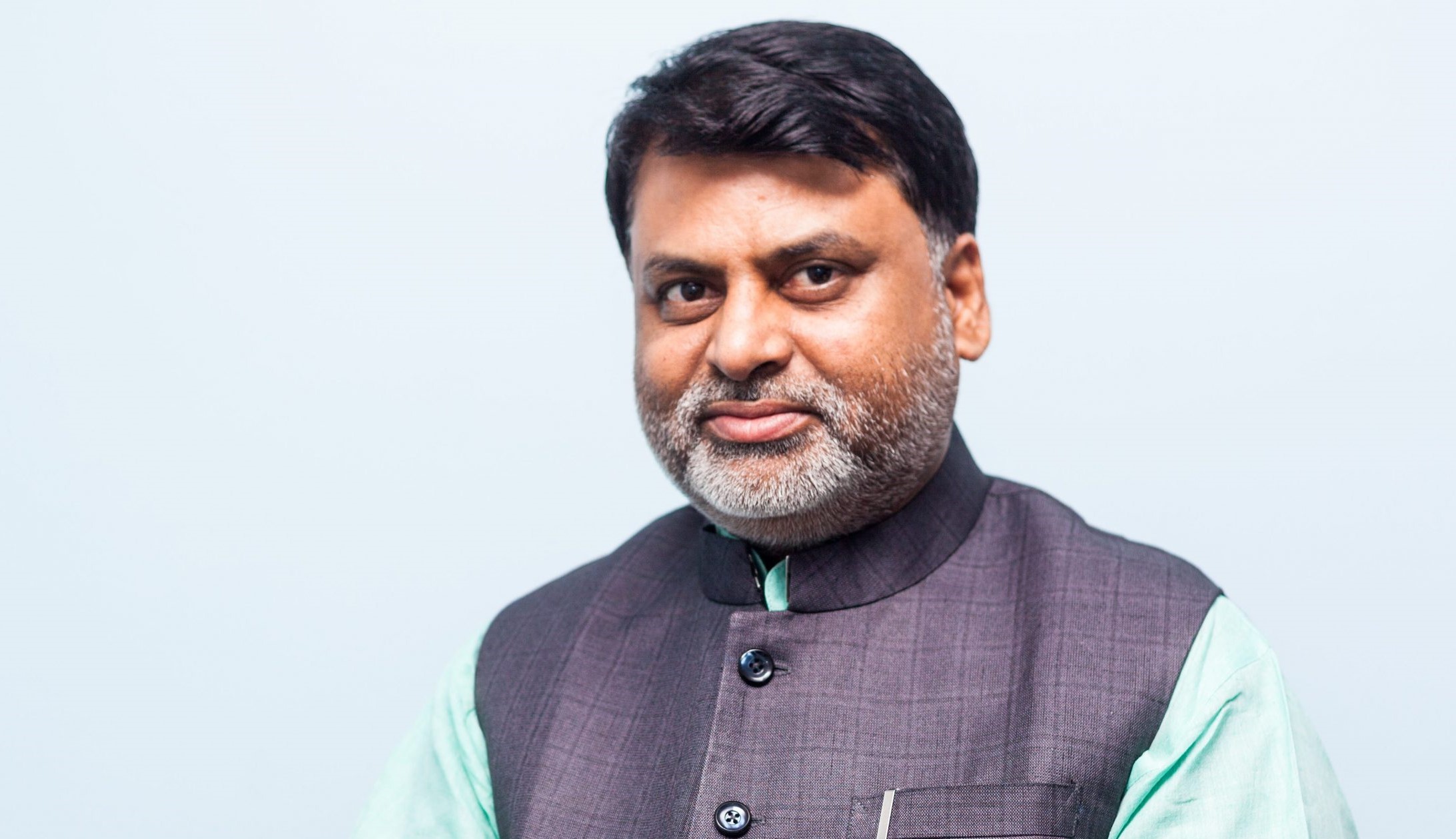 विश्वासको मत पाउने नदेखेपछि मधेशका मुख्यमन्त्रीले दिए राजीनामा