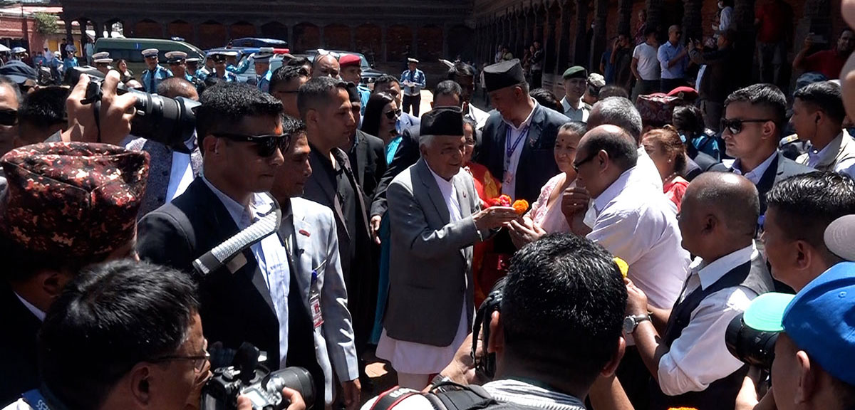 जनताको गुनासो सुन्न राष्ट्रपति पौडेल भक्तपुरमा [फोटो फिचर]