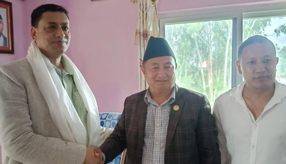 बानियाँले गरे पदभार ग्रहण, मुख्यमन्त्री लामा पनि उपस्थित