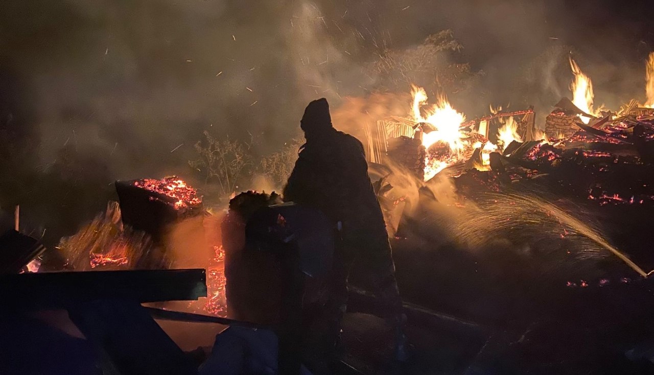 ताप्लेजुङको तेम्बा बजारमा भीषण आगलागी