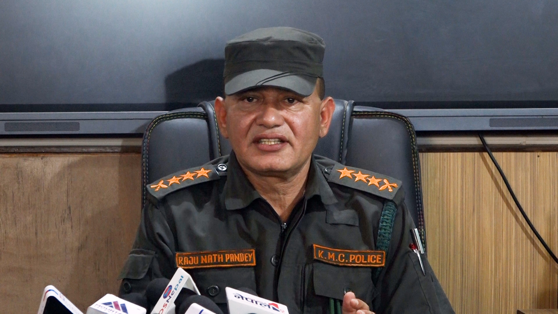 प्रदूषण फैलाउने सवारी साधनलाई महानगर प्रहरीले कारवाही गर्ने 