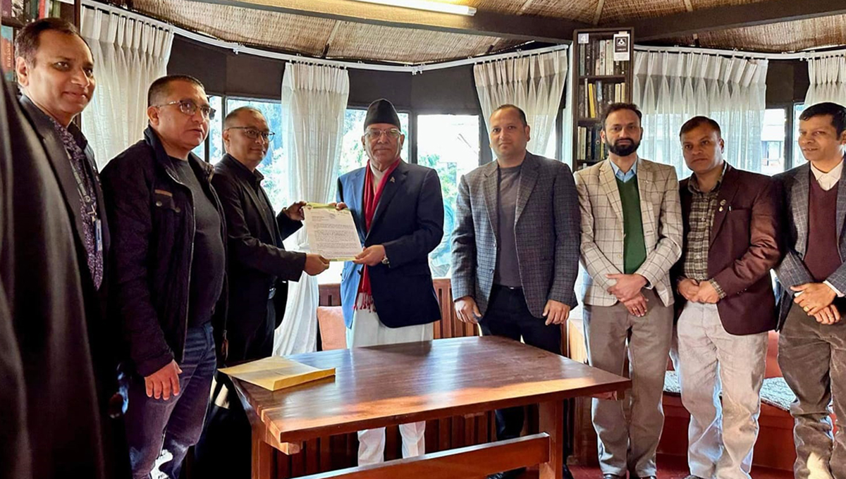 पोखराका व्यावसायीले प्रधानमन्त्रीसमक्ष राखे आठ बुँदे माग
