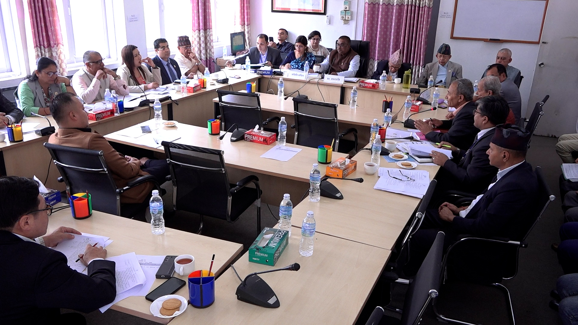 राष्ट्रिय महत्वका कागजात नेपाल बाहिर लैजान स्वीकृति लिनुपर्ने