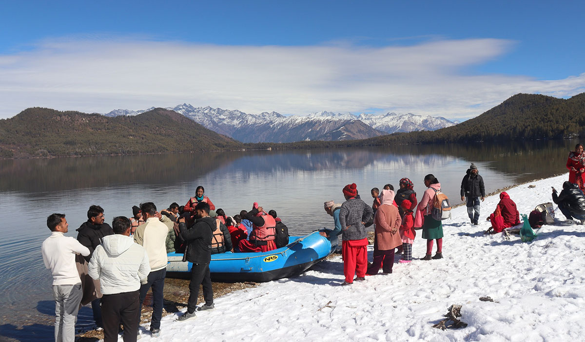 अफ सिजनमा रारमा बढे पर्यटक 