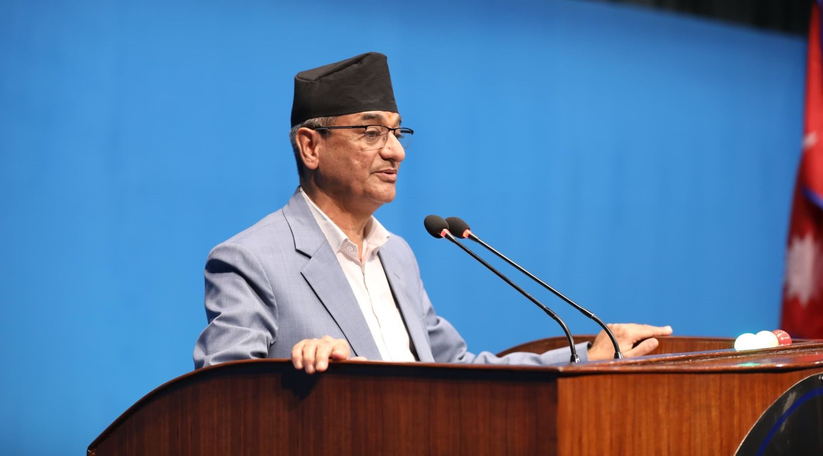 नेपाल नागरिकता विधेयकले आमाको पनि बंश कायम हुन्छ : गृहमन्त्री लेखक