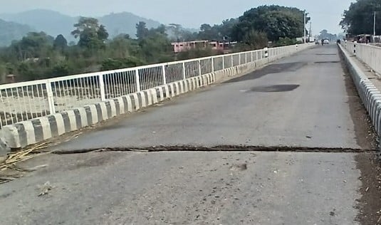 बागमती पुलको स्पान भासिएपछि यात्रामा जोखिम