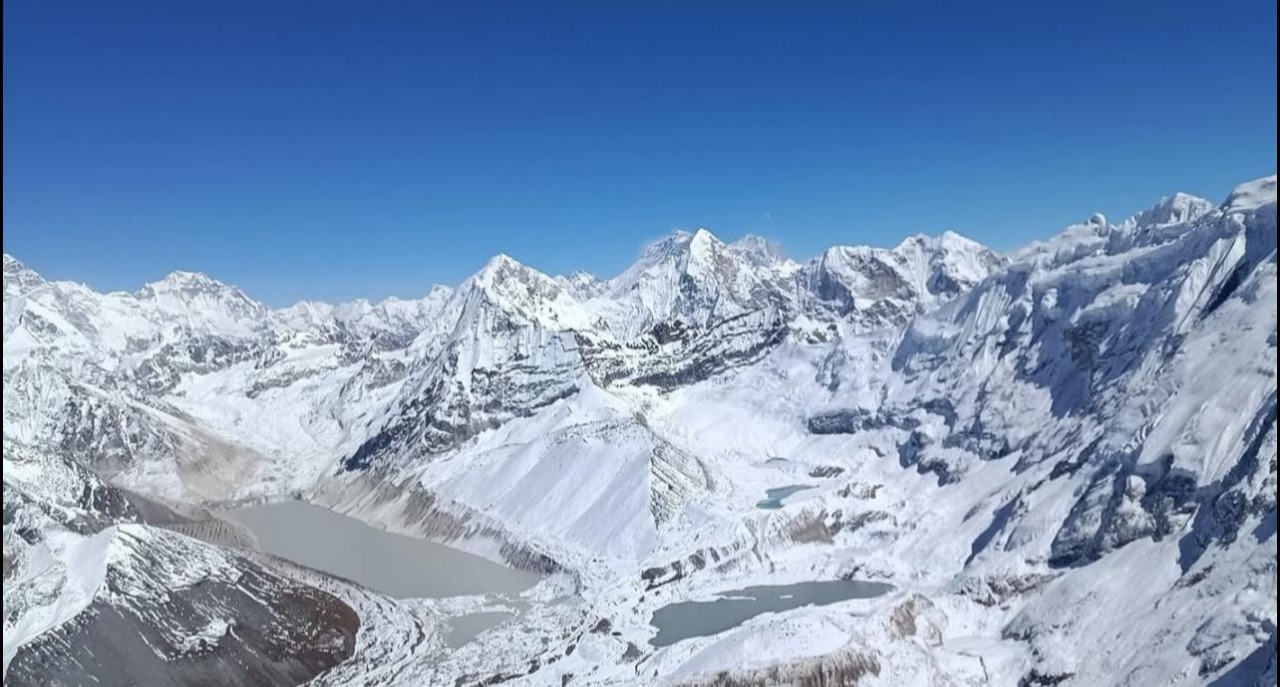 यलुङ रि हिमपहिरोमा पाँच जना अझै बेपत्ता, खोजीकार्य स्थगित