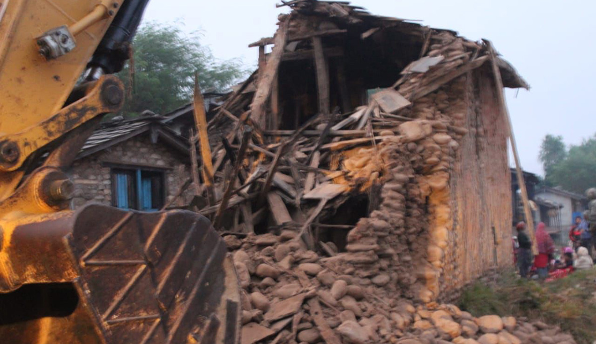 भूकम्पमा राहत : अहिलेसम्म १५ करोड ३९ लाख घोषणा, आश्वासन जुट्दै