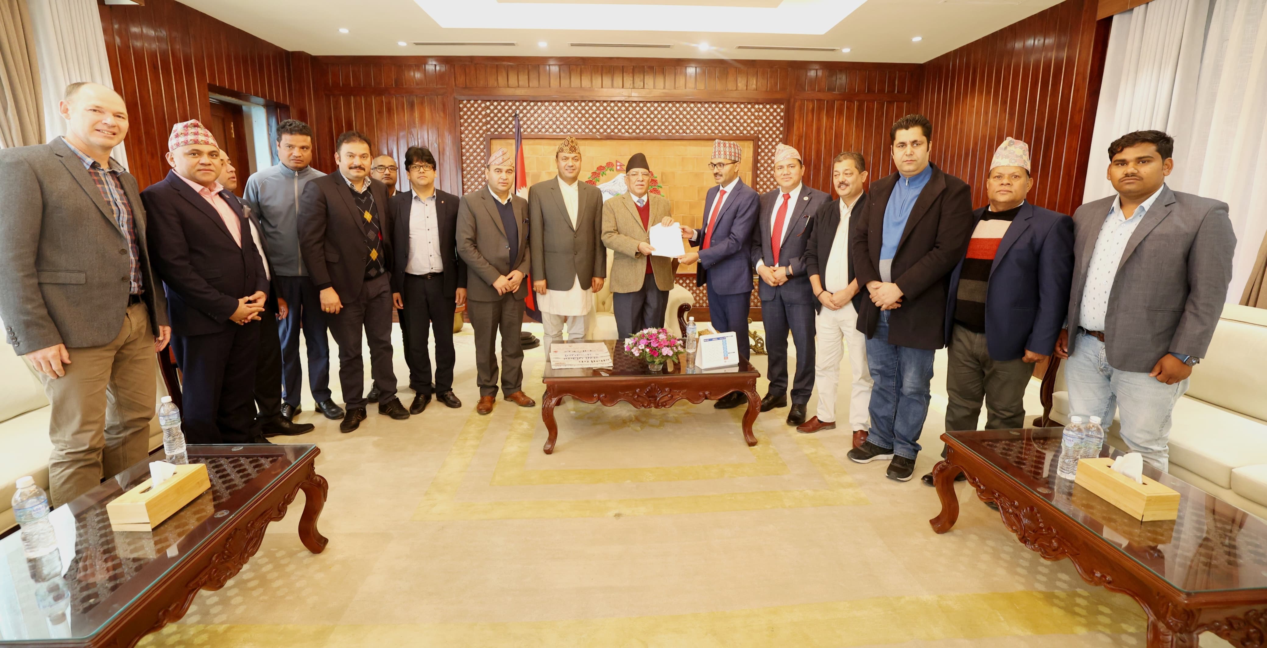 एनआरएनए भवन लिजमा दिन माग गर्दै शर्मा समूह प्रधानमन्त्री निवासमा