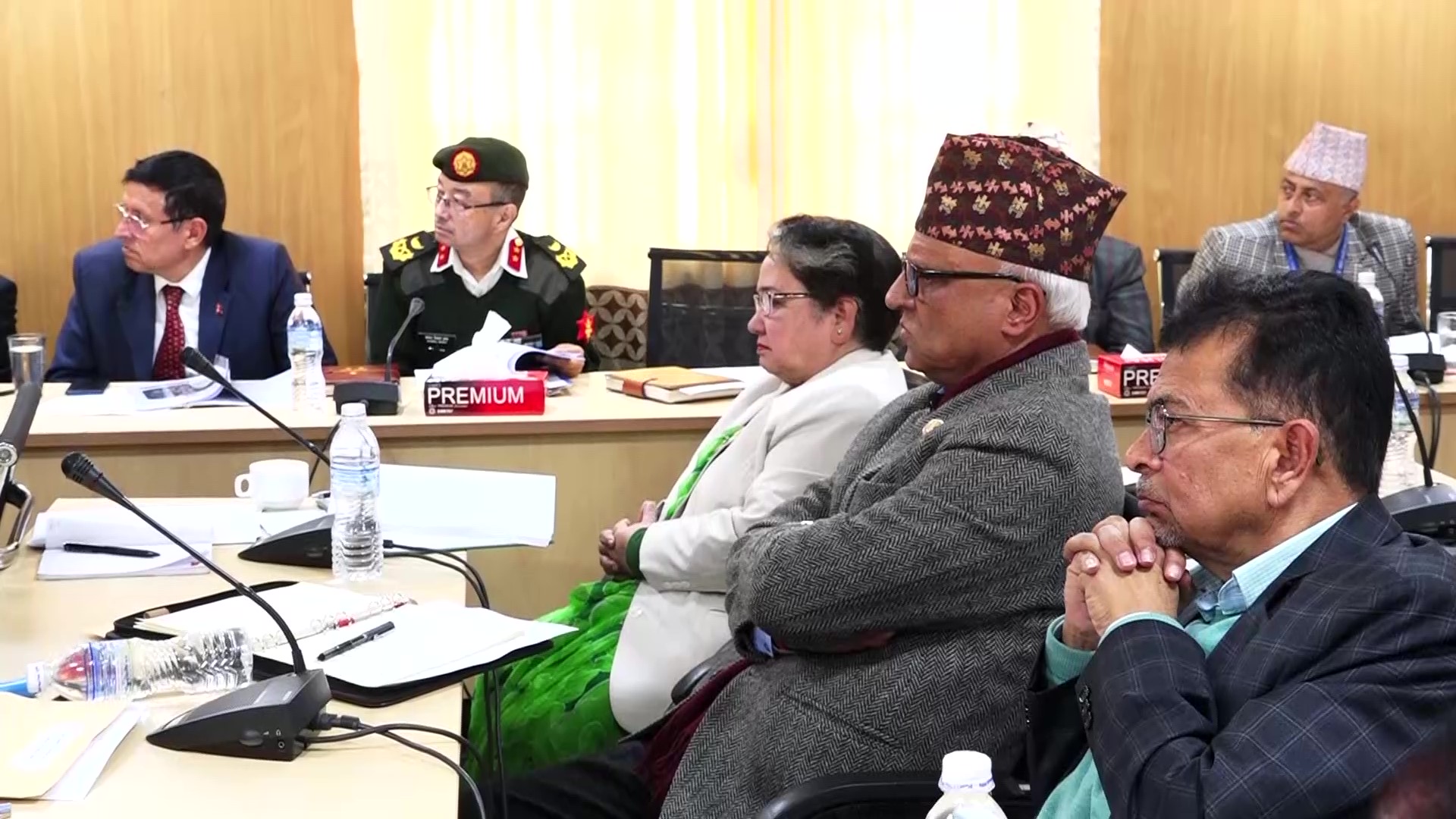 फास्ट ट्रयाकलाई सहज रुपमा अघि बढ्ने वातावरण बनाउन सरकारलाई निर्देशन