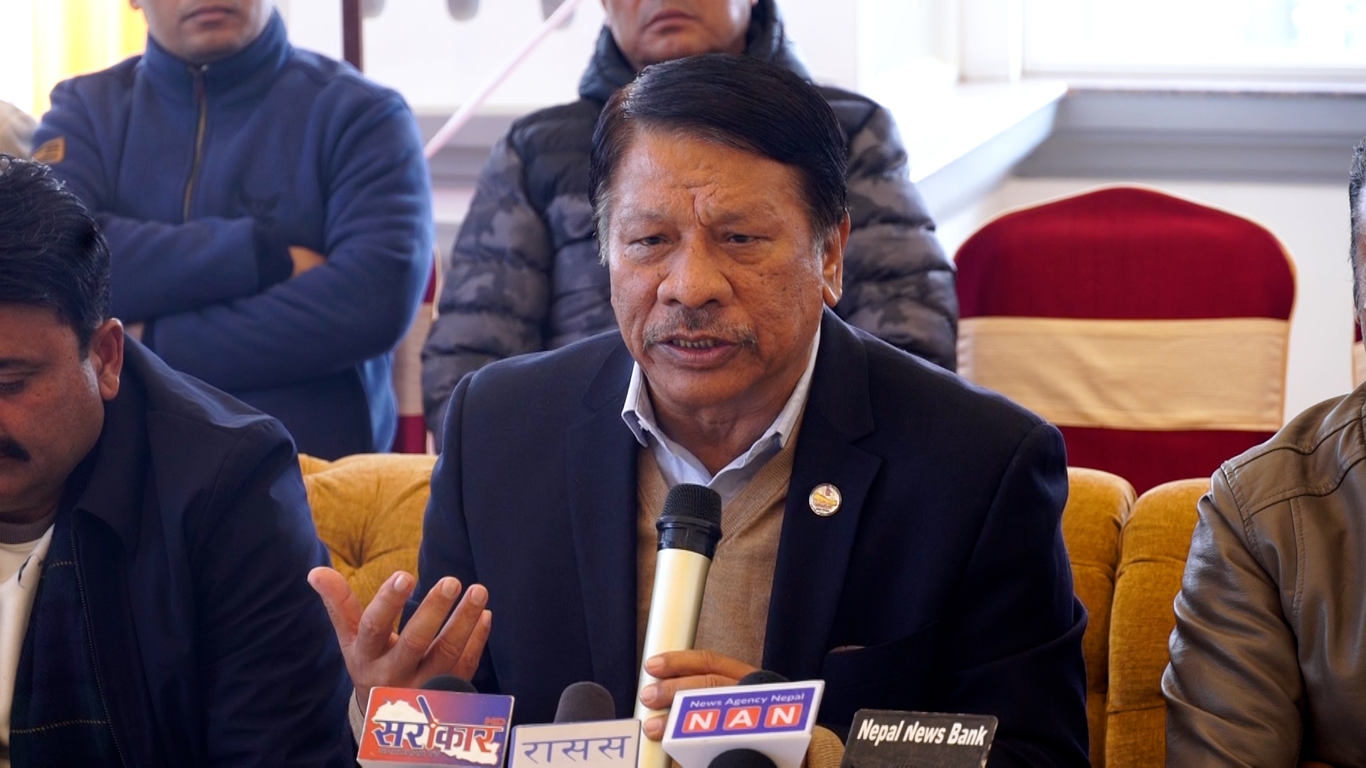 कार्यवहाक प्रधानमन्त्रीको जिम्मेवारी उपप्रधानमन्त्री सिंहलाई