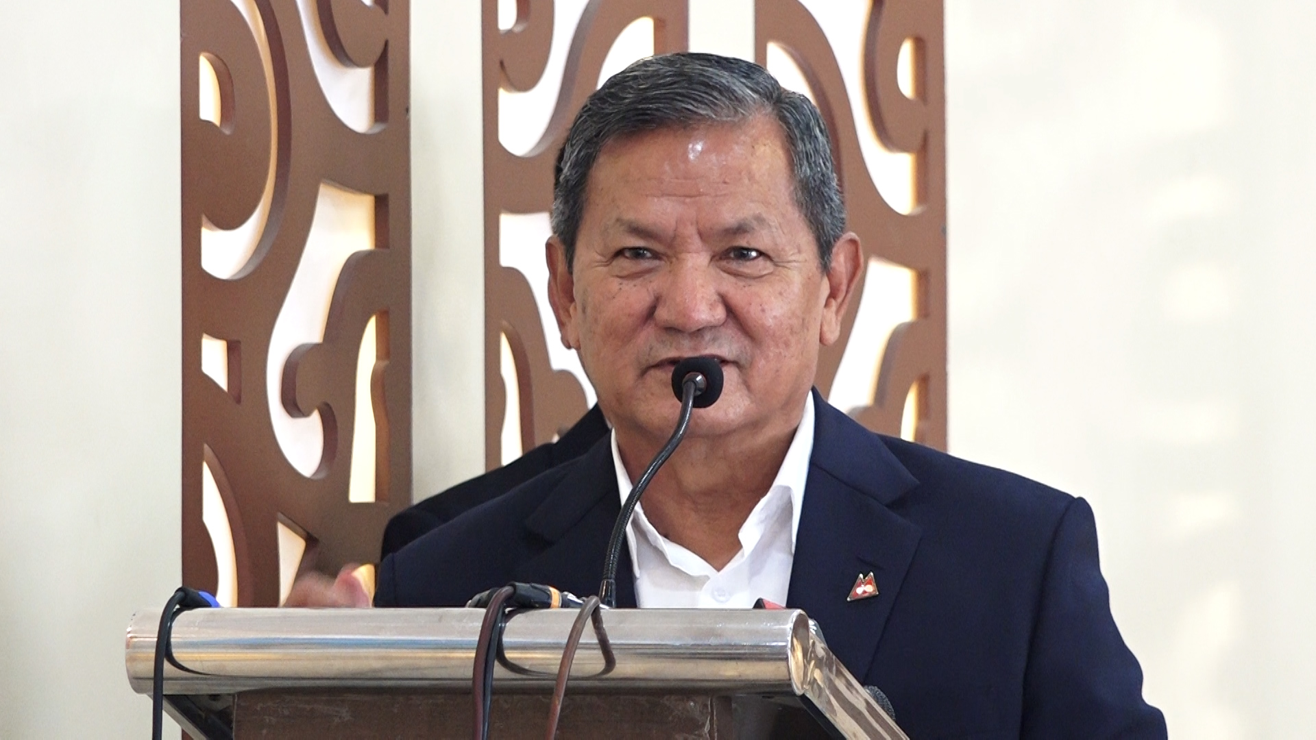 आदिवासी जनजातिहरुले आफ्नो आन्दोलनको क्षेत्र नबुझ्दा दुःख पाइरहेका छन् : मन्त्री गुरुङ