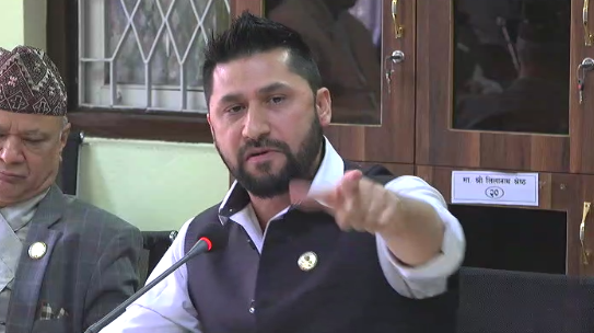 मिडिया ‘ट्रायल’ गृहमन्त्रालयको लागि घातक छ : रवि लामिछाने