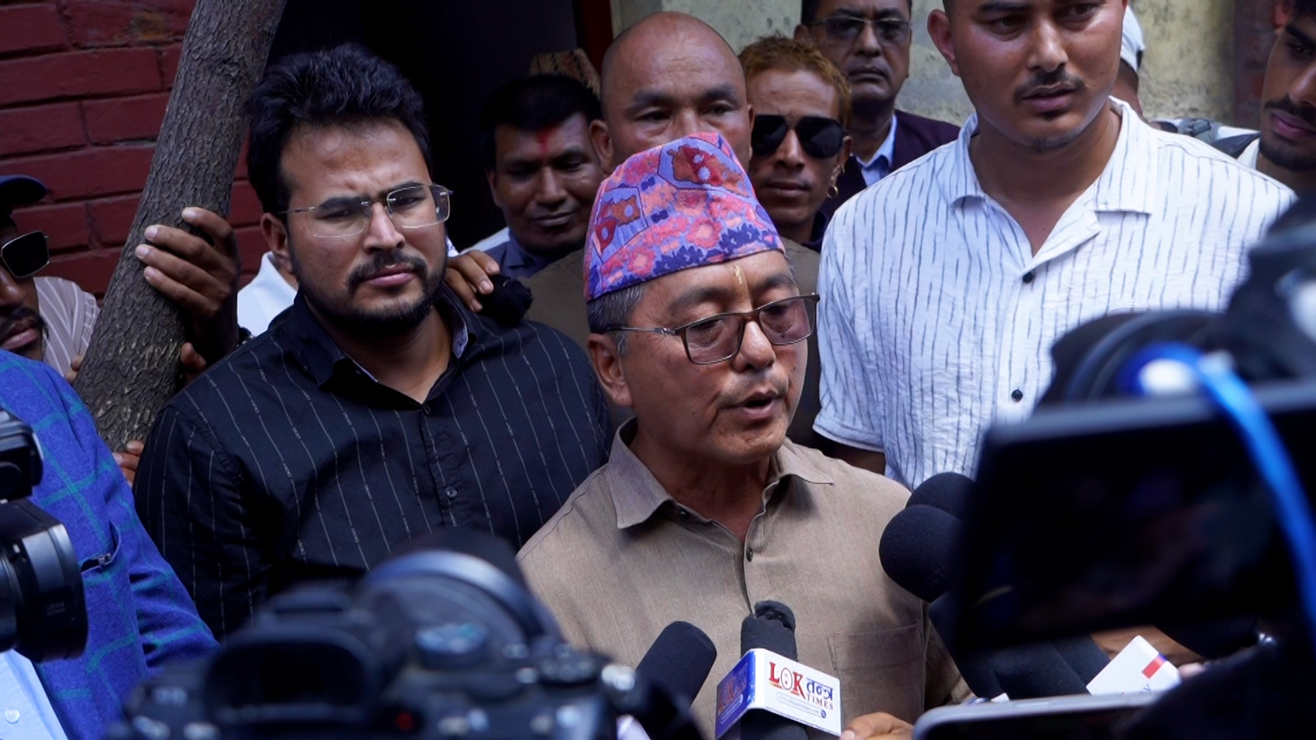 भ्रष्टाचारका सबै फाइल खोल्न राप्रपाले बुझायो ज्ञापन पत्र