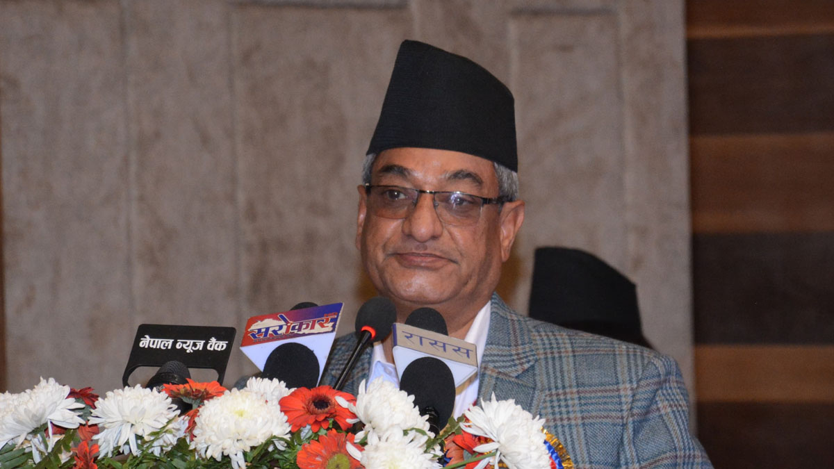 आर्थिक विकासका लागि कानुन संशोधन गरेका छौं : गृहमन्त्री लेखक