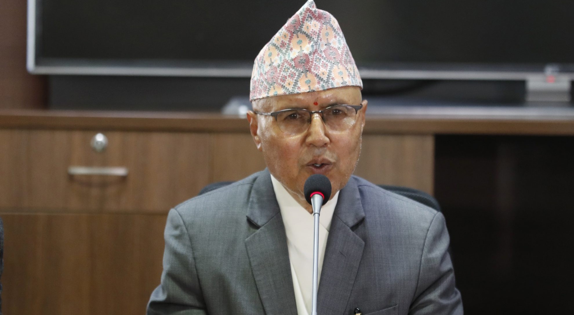 निर्वाचन निर्धारित समयमै हुन्छ : अर्थमन्त्री खनाल