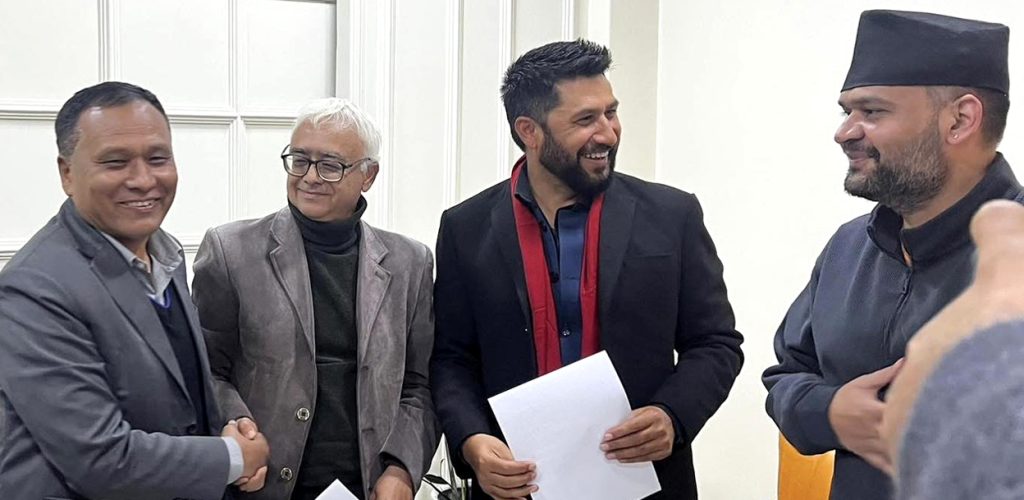 ‘पद, स्वार्थ र व्यक्तिगत लाभभन्दा उज्यालो भविष्यका लागि एक ठाउँमा उभिएका हौं’