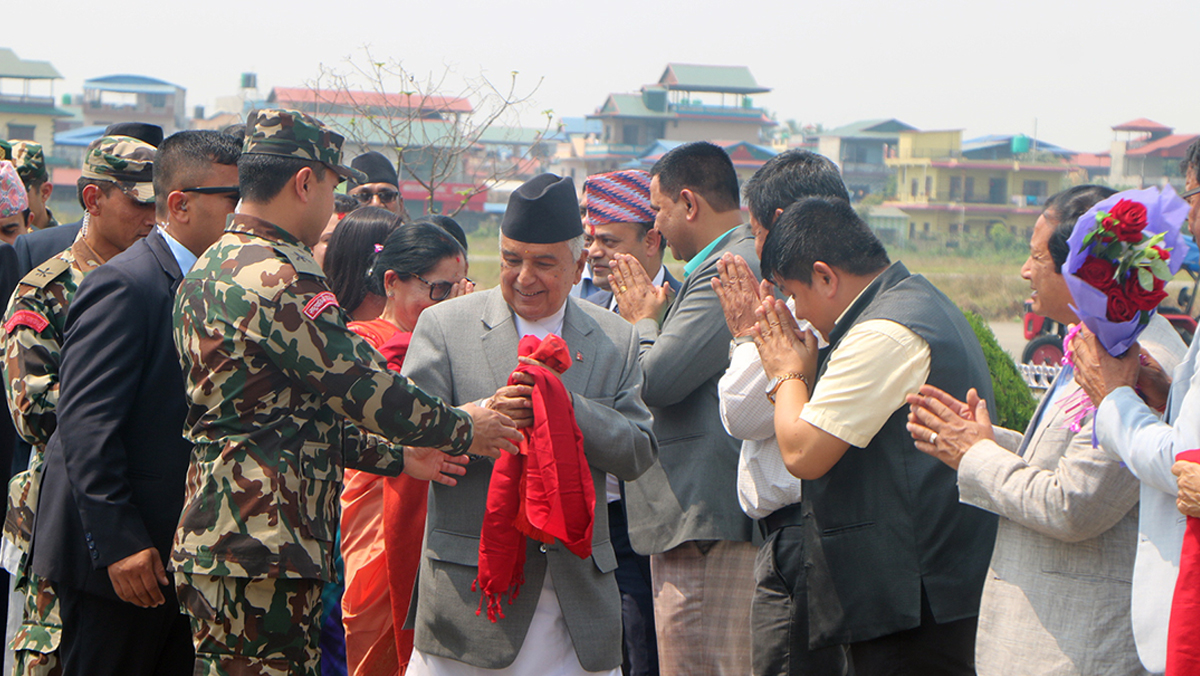 राष्ट्रपति पौडेल चितवनमा