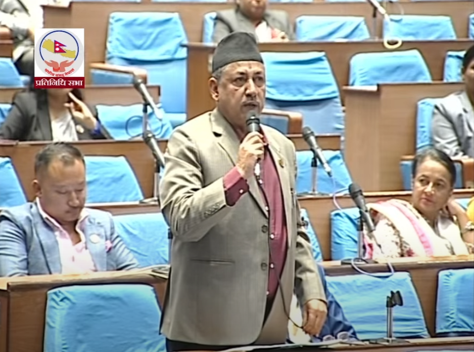 ‘हामीले नै बनाएको सरकारबारे आफैंलाई भ्रम हुन थाल्यो’