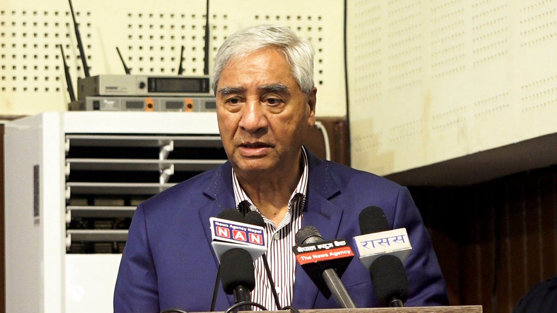 पूर्वराष्ट्रपति–उपराष्ट्रपतिमा राजनीतिक सक्रियता रोक्ने संवैधानिक प्रावधान छैन : सभापति देउवा