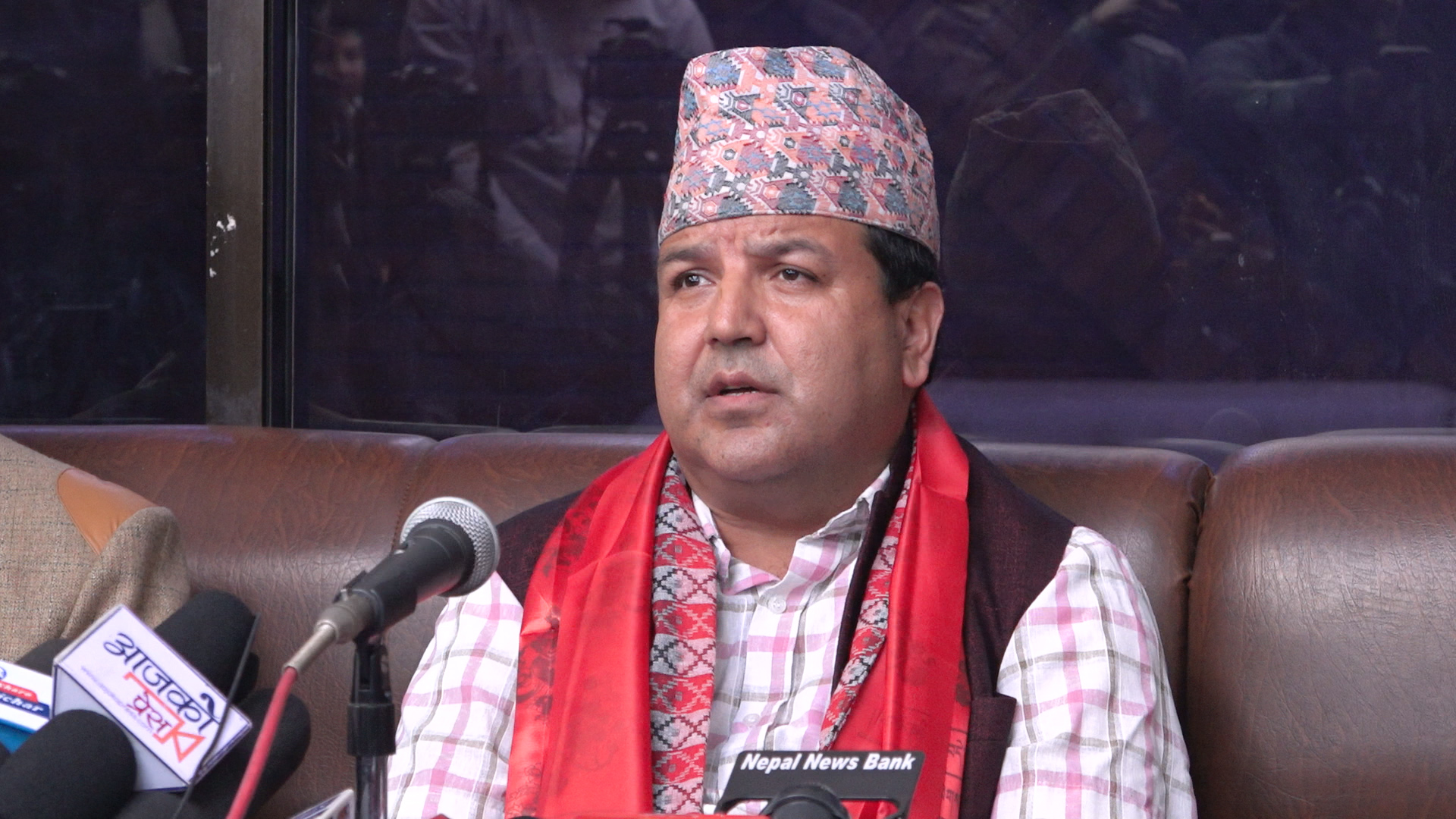 व्यवस्था परिवर्तन होइन, लुटतन्त्र मच्चाइरहेकाहरुलाई हटाउनुपर्छ : शर्मा