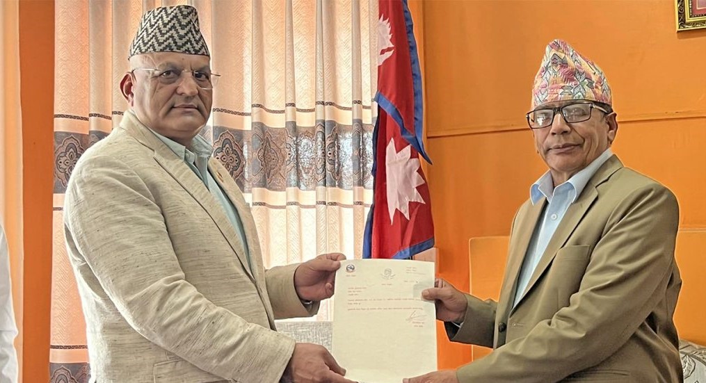 Surendra-raj-pandey-gandaki-CM-1024x621-1716973904.jpg