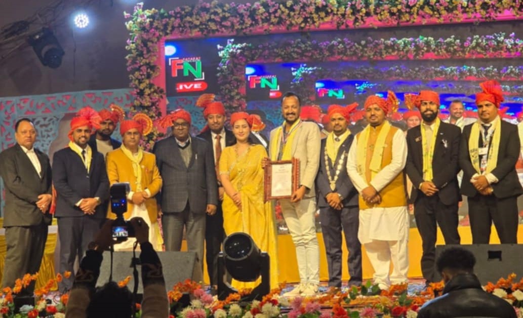 अर्जुनचौपारी गाउँपालिकाका अध्यक्ष तिवारीलाई जेसीआई यूथ अवार्ड 