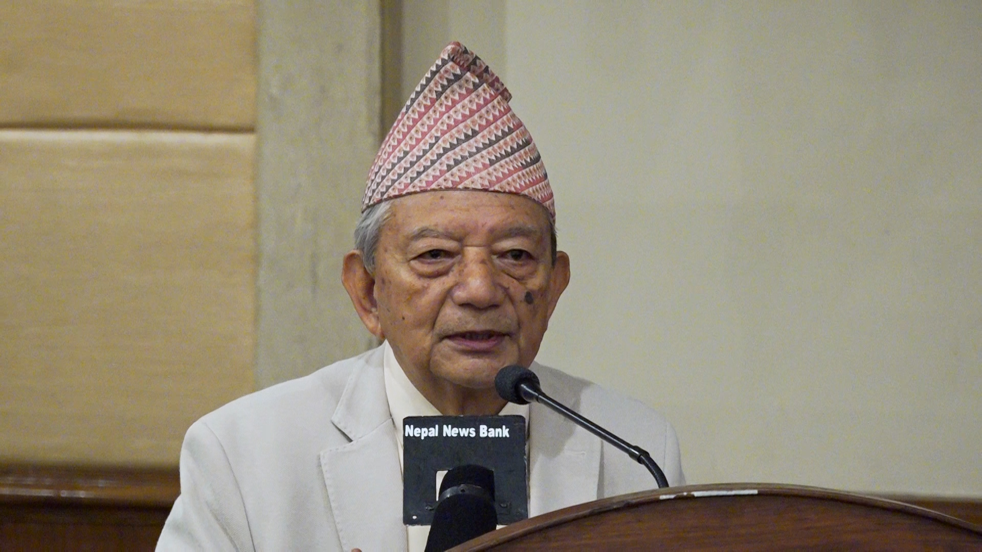 ‘सरकारले मानव अधिकार आयोगको ऐनलाई खुम्च्याउन खोज्यो’