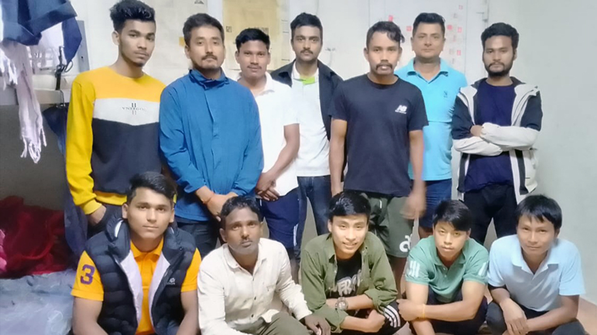 विदेश जानेको पीडा : युएई पुगेका १९ नेपाली अलपत्र