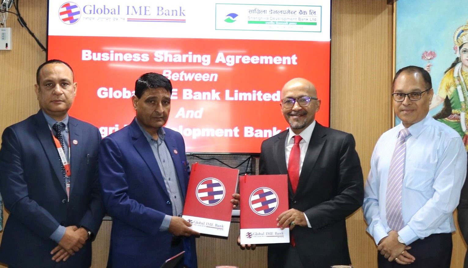 ग्लोबल आइएमई बैंक र सांग्रिला डेभलपमेन्ट बैंकबीच समझदारी पत्रमा हस्ताक्षर