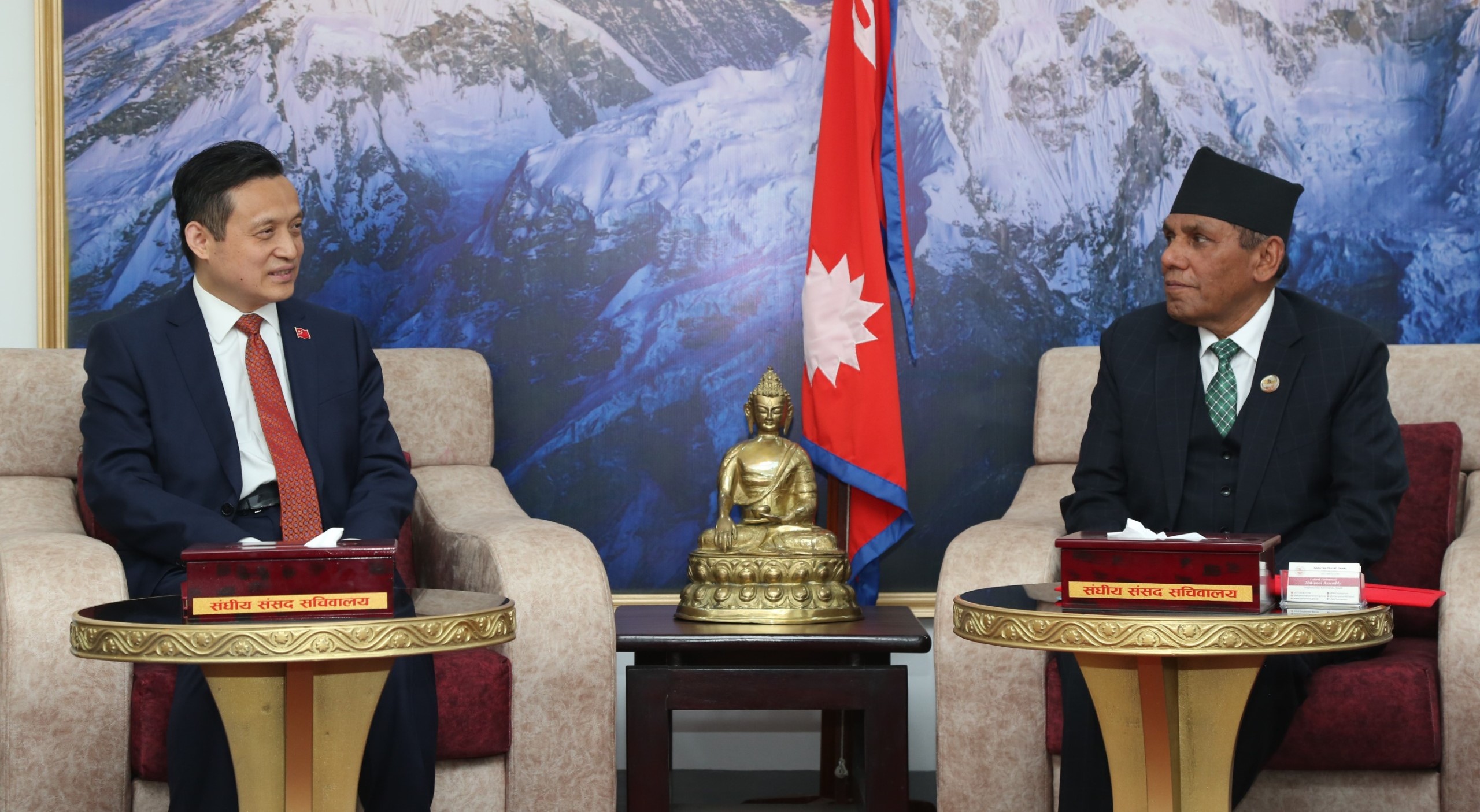 राष्ट्रिय सभा अध्यक्ष दाहालसँग नवनियुक्त चिनियाँ राजदूत चाङको शिष्टाचार भेट