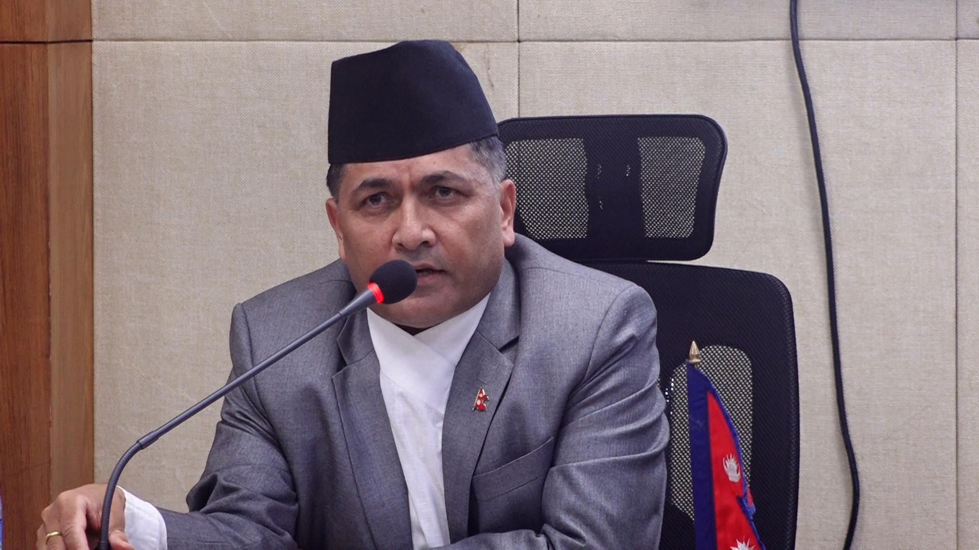 मुख्यसचिव अर्याल आजदेखि अवकाशमा