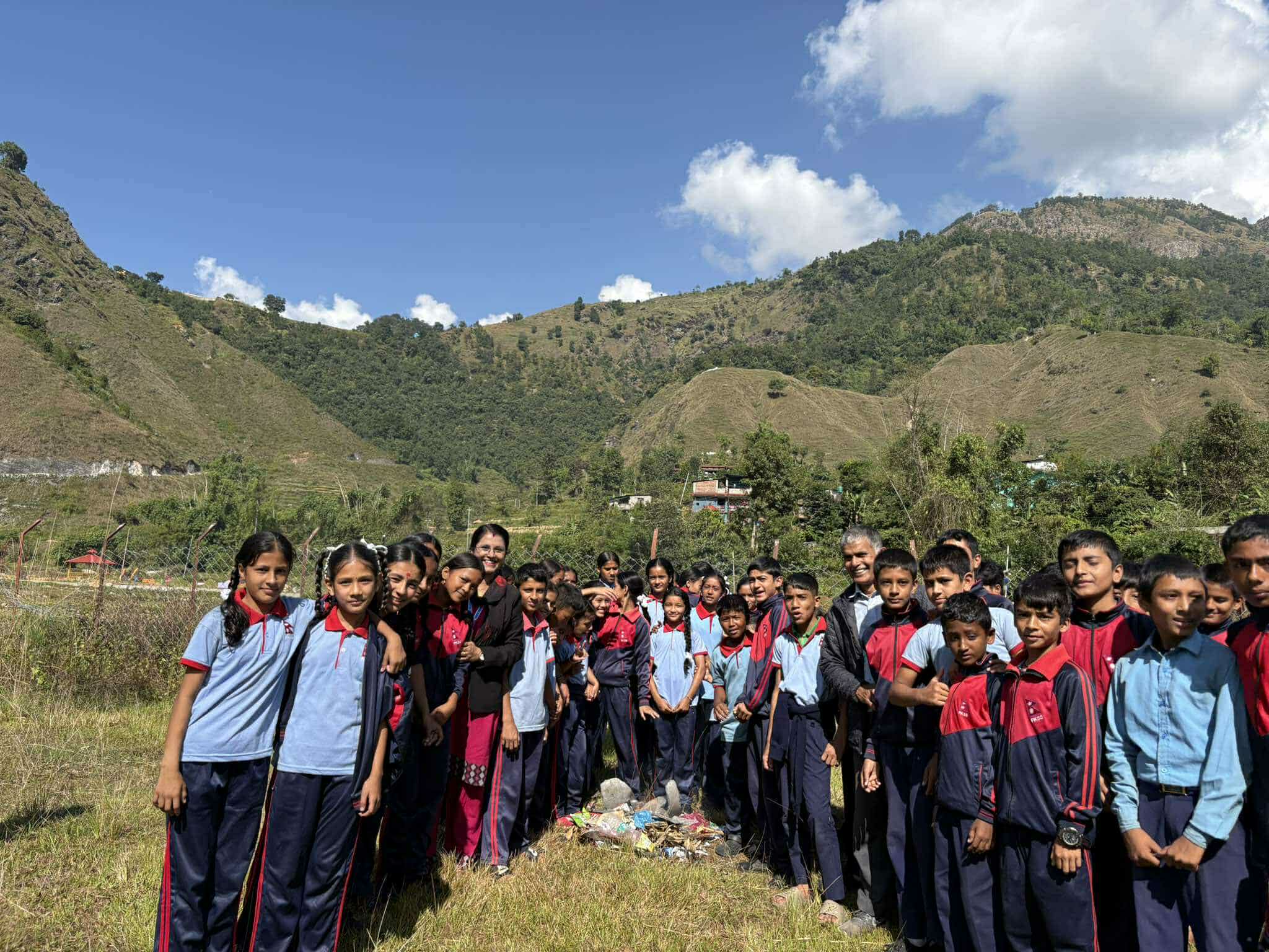 अर्जुनचौपारीका चेन्ज मेकर क्लबहरूद्वारा सरसफाइ तथा व्यवहारिक सिकाइ कार्यक्रम सम्पन्न