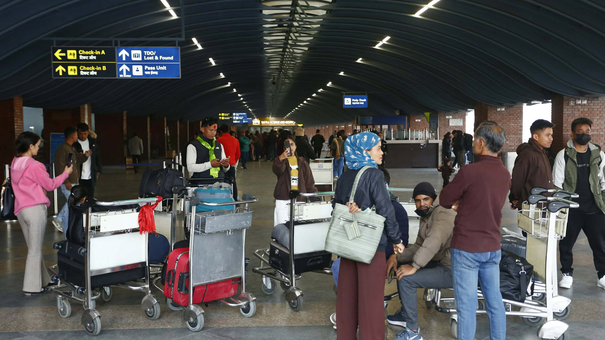 इजरायल–इरान तनाव : त्रिभुवन अन्तर्राष्ट्रिय विमानस्थलमा यात्रु अलपत्र, १७ लाखभन्दा बढी नेपालीको सुरक्षामा चिन्ता