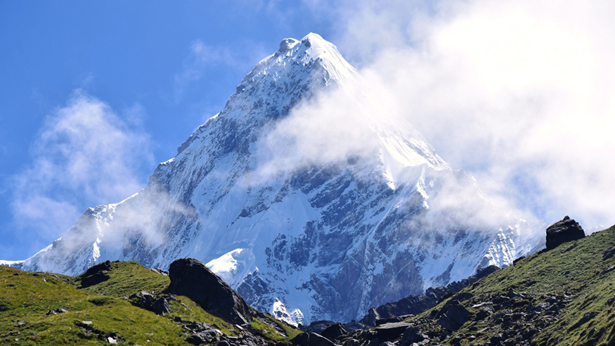 अन्नपूर्ण आरोहणका क्रममा एक आरोहीको मृत्यु, एकको जीवित उद्धार