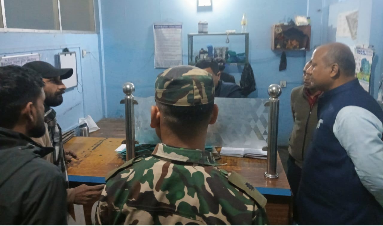 अस्पतालमा मुख्यमन्त्रीकाे छड्के, जनकपुरधामका थप चार अस्पताल बन्द