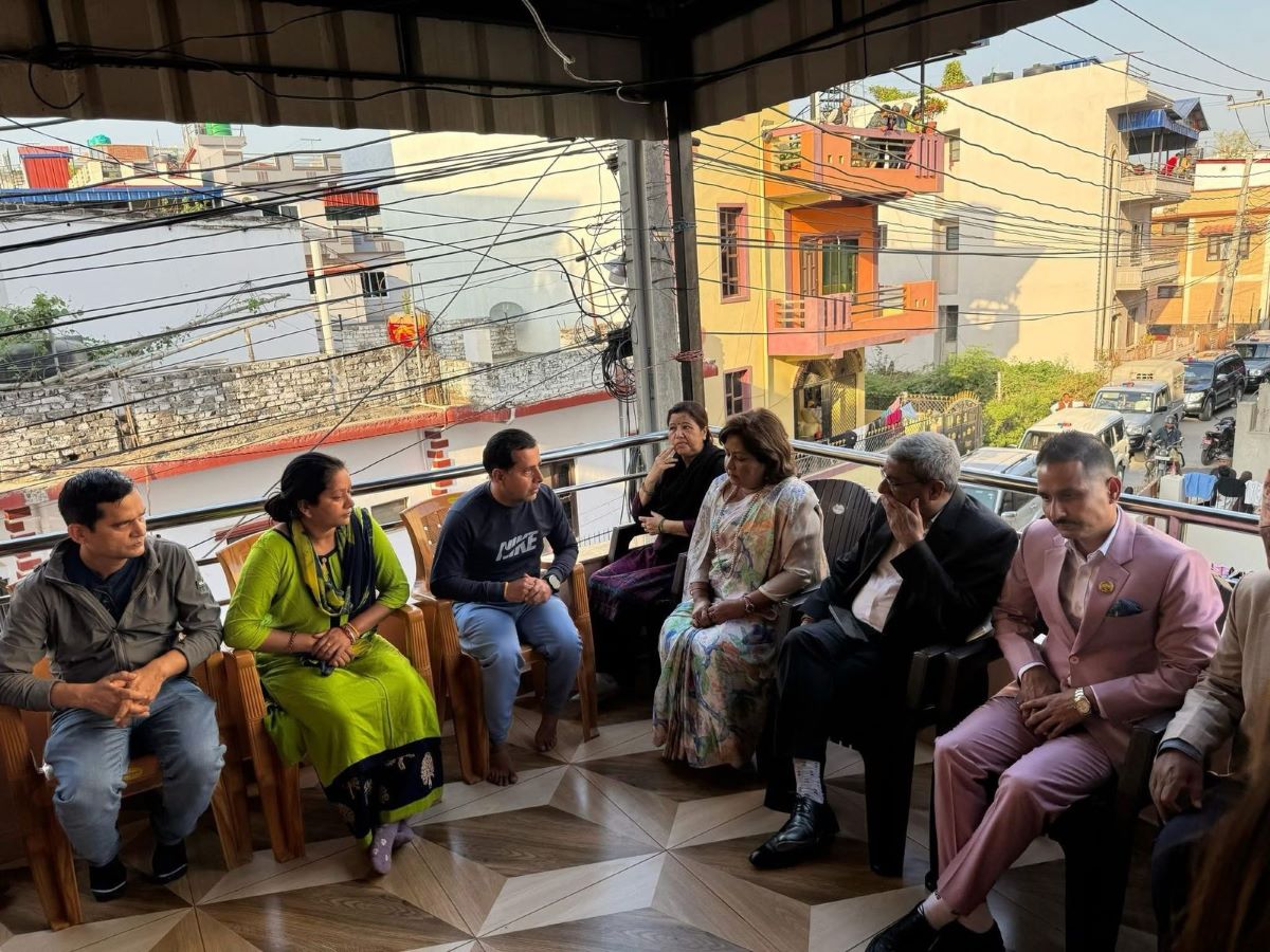 प्रकृतिको परिवारलाई भेटेर परराष्ट्रमन्त्रीले भनिन्- न्याय दिन्छौं, कुटनीतिक पहल भइरहेको छ