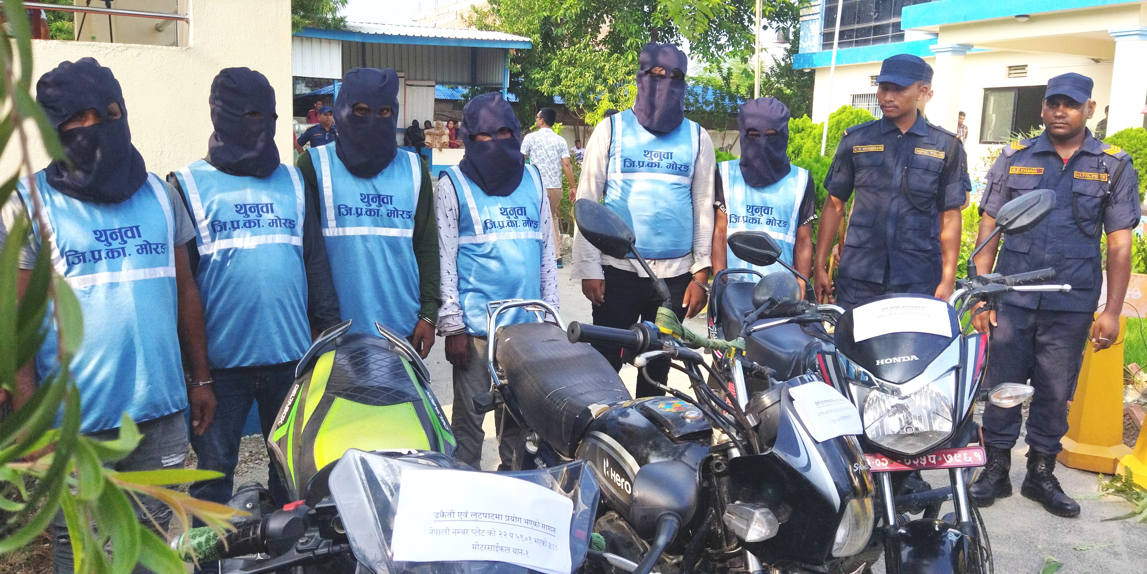 शृंखलाबद्ध लुटपाट घटनामा संलग्न समूह हतियारसहित पक्राउ