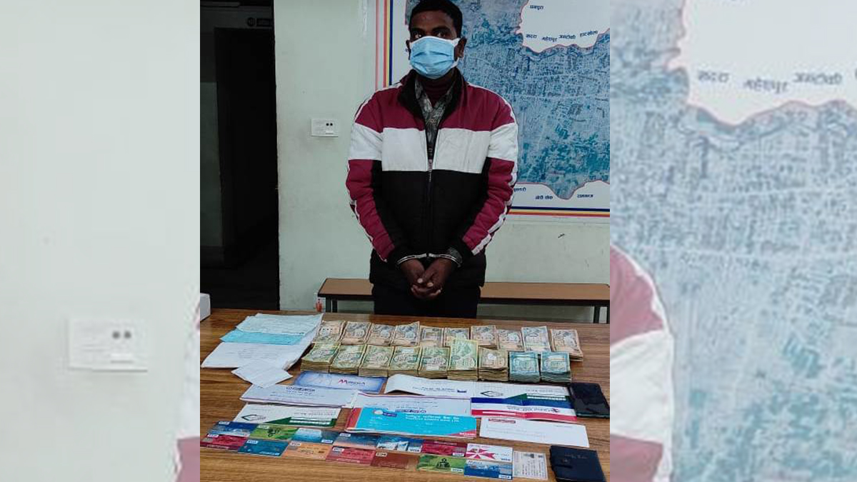 स्रोत नखुलेको ७ लाख नगदसहित युवक पक्राउ 