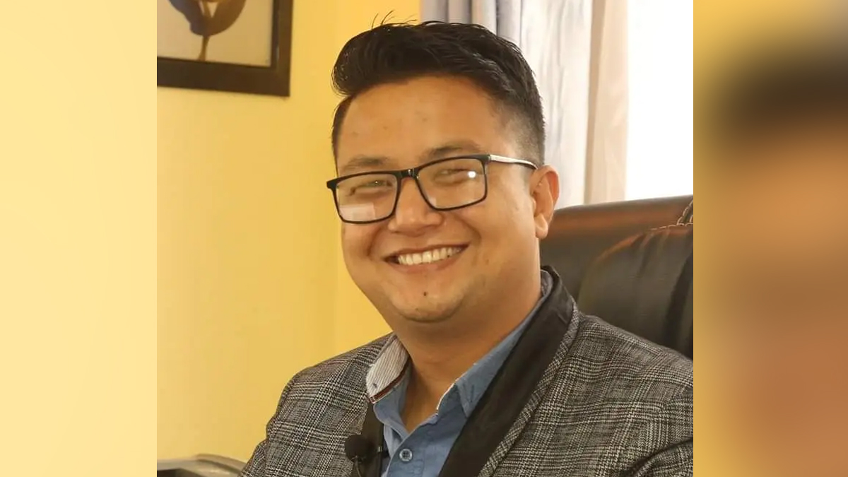 विवेकशील साझाकाे प्रवक्तामा आशुतोष प्रधान