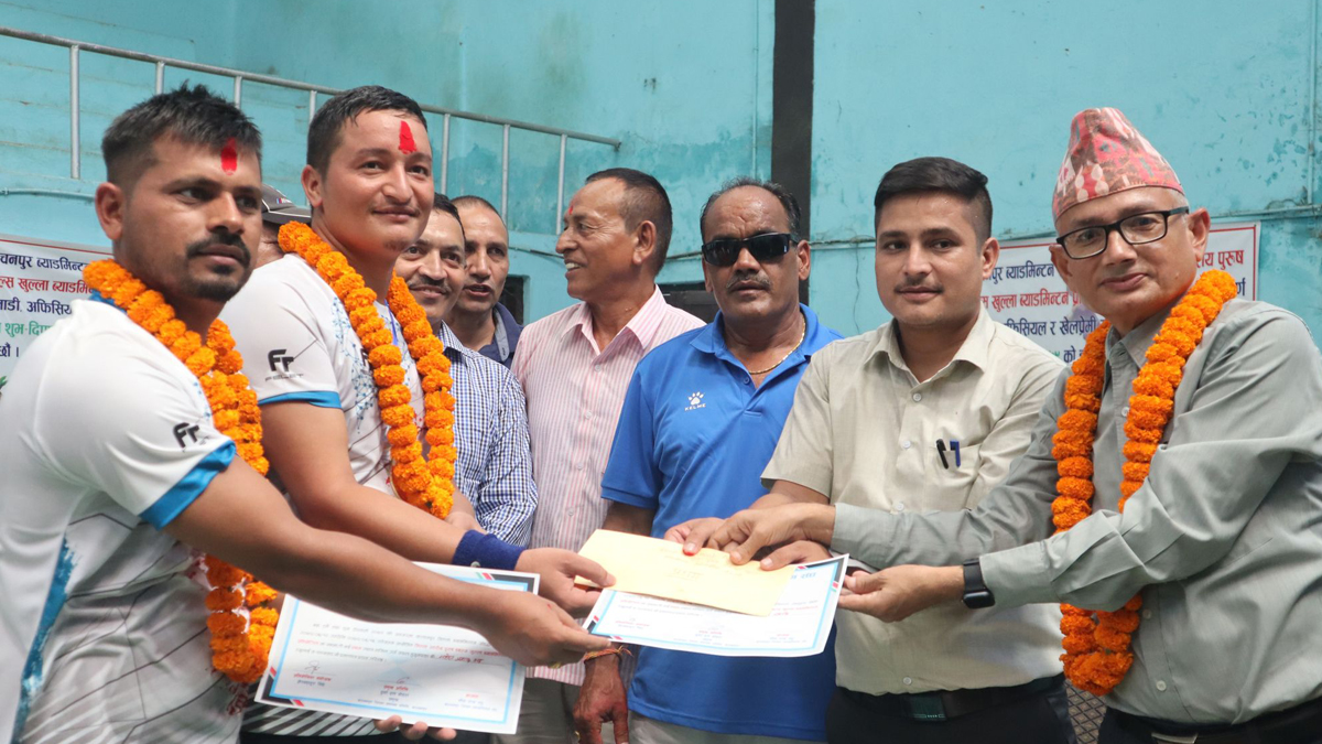 ब्याडमिन्टनको उपाधि भट्ट र खत्रीको जोडीलाई