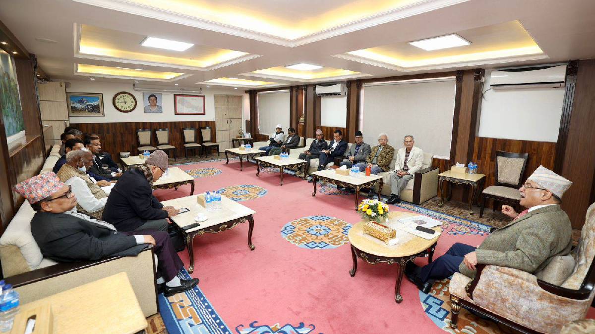 बालुवाटारमा माओवादी धारका राजनीतिक दलहरूकाे बैठक सुरू
