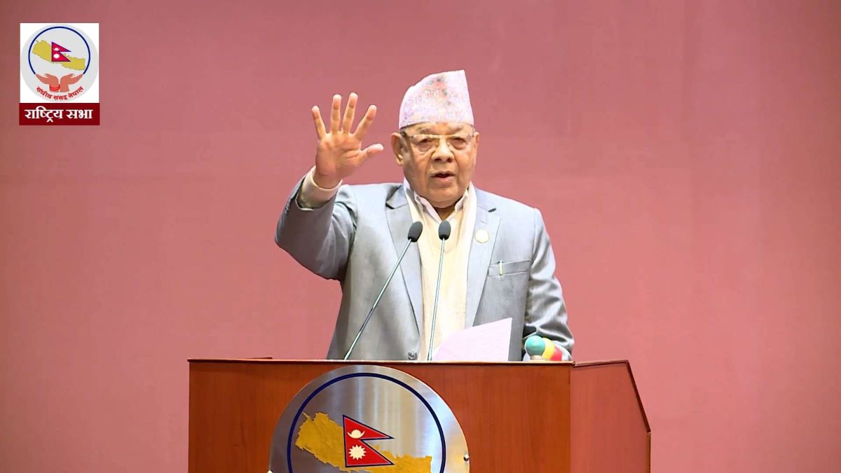 पूर्वराजालाई वामदेवको सुझाव- फेरि राजा बन्ने चाहना त्याग्नुस्, निर्वाचनमार्फत नेता बन्नुस्